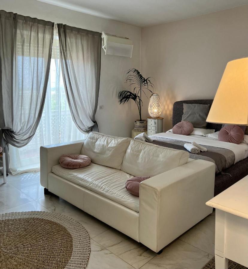 Agrisesto B&B Fregenae Exteriör bild